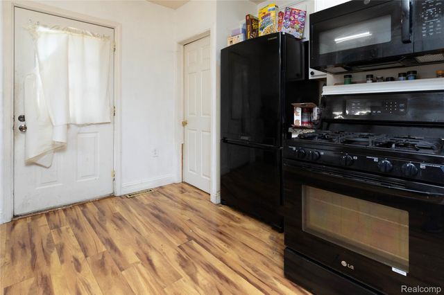 2301 Avon Street, Saginaw, MI 48602
