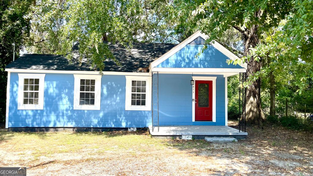 611 W Moore Street, Dublin, GA 31021