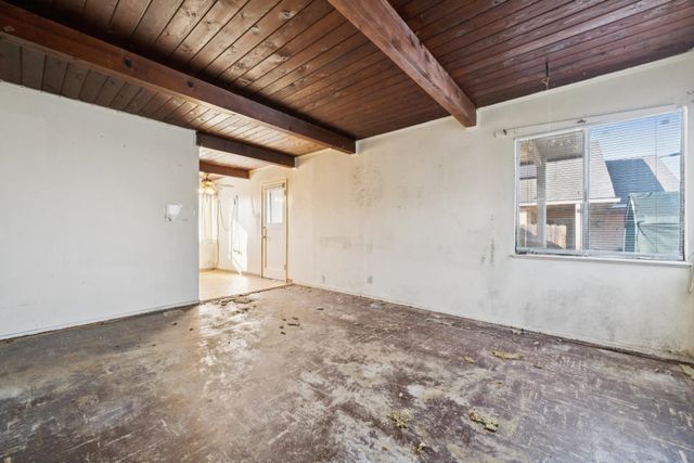 318 Linda Dr, San Pablo, CA 94806