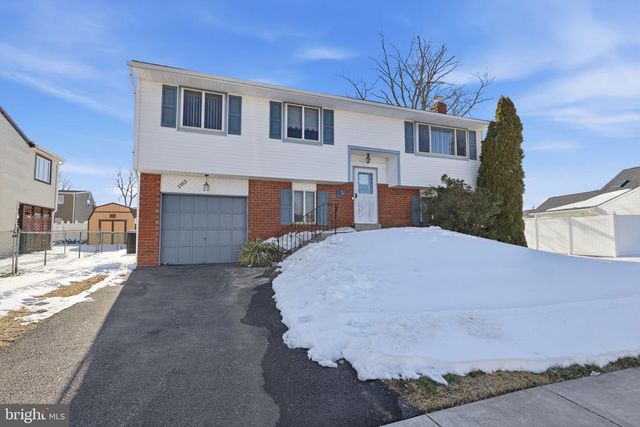2163 JOSHUA DR, Bensalem, PA 19020