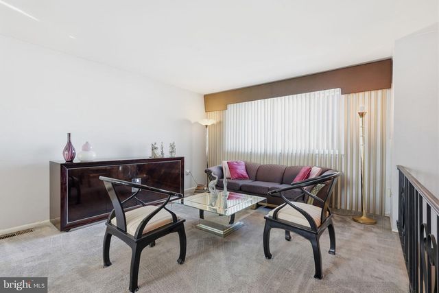 2163 JOSHUA DR, Bensalem, PA 19020
