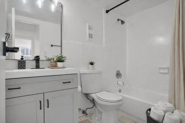 16851 NE 23rd Avenue A408, North Miami Beach, FL 33160