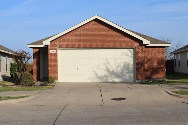1999 Kickapoo Trail, Heartland, TX 75126