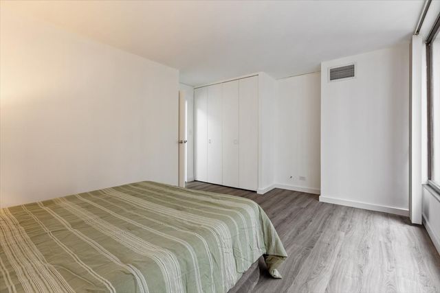 230 E Ontario Street 1305, Chicago, IL 60611