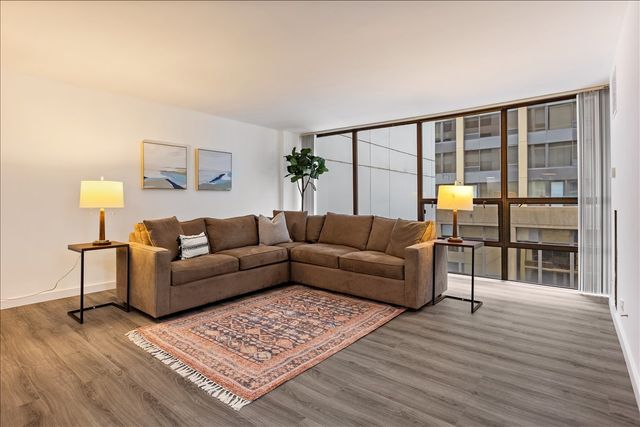 230 E Ontario Street 1305, Chicago, IL 60611