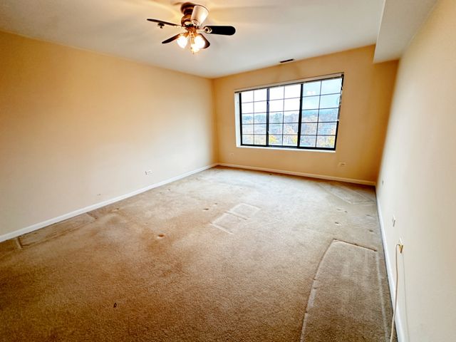 8255 Skokie Boulevard 303, Skokie, IL 60077