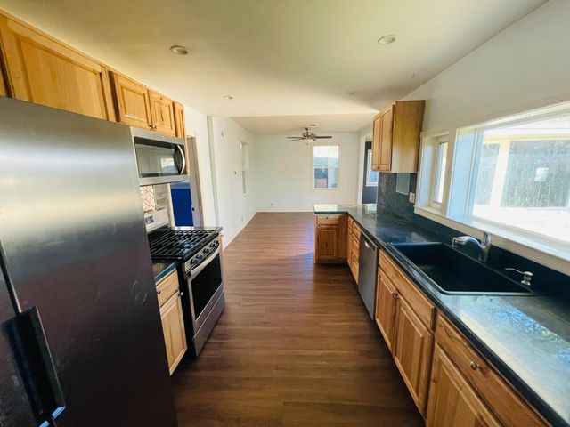 210 S Summit St, Ione, CA 95640