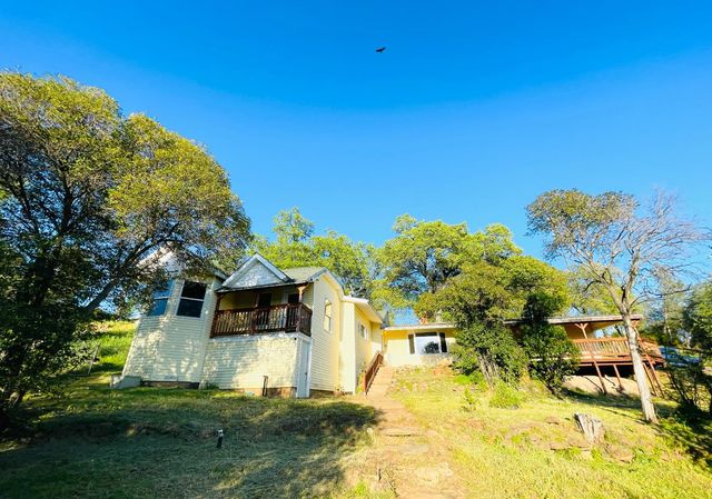 210 S Summit St, Ione, CA 95640