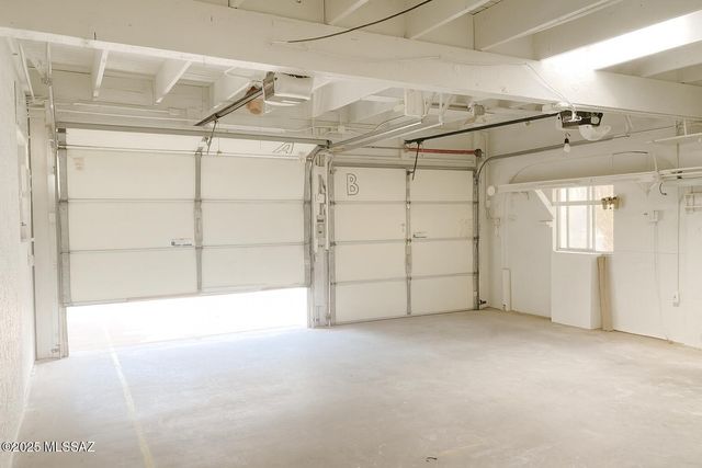 143 E Santa Chalice Drive, Green Valley, AZ 85614