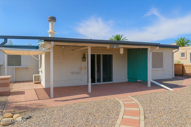 143 E Santa Chalice Drive, Green Valley, AZ 85614