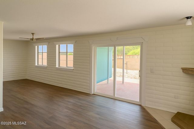 143 E Santa Chalice Drive, Green Valley, AZ 85614