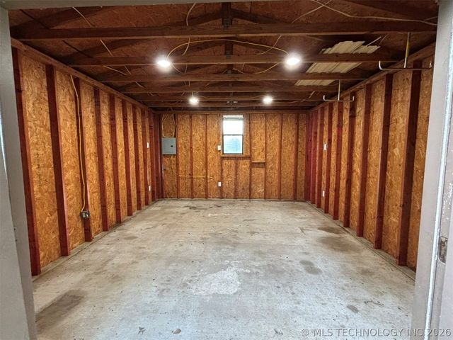415641 E 1094, Checotah, OK 74426