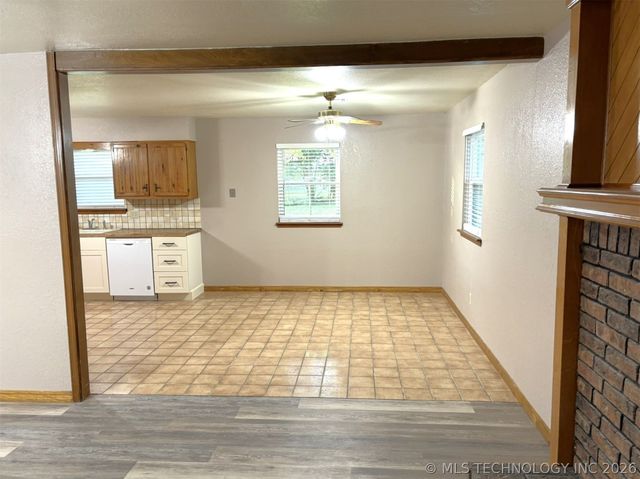 415641 E 1094, Checotah, OK 74426