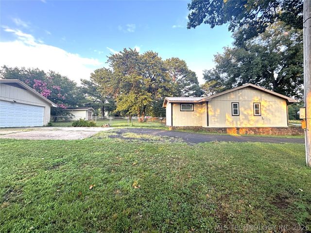 415641 E 1094, Checotah, OK 74426