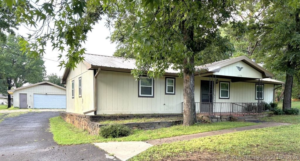 415641 E 1094, Checotah, OK 74426