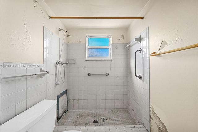 1830 Dixieanna Street 506, Hollywood, FL 33020