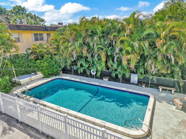 1830 Dixieanna Street 506, Hollywood, FL 33020