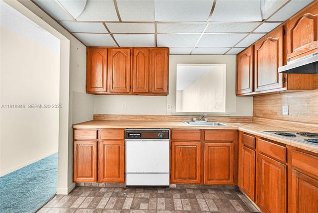1830 Dixieanna Street 506, Hollywood, FL 33020