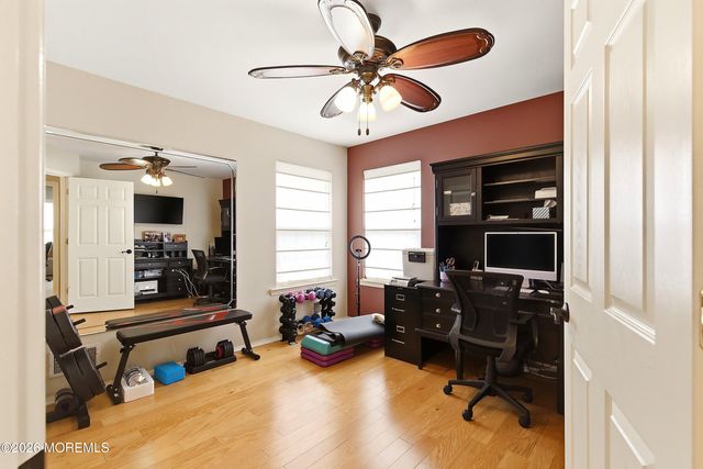 21 Rutgers Drive, Howell, NJ 07731