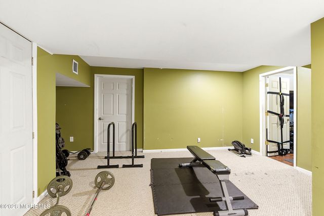 21 Rutgers Drive, Howell, NJ 07731
