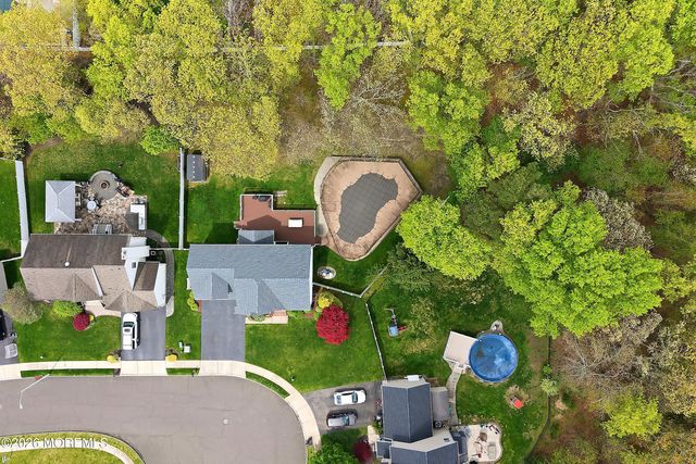 21 Rutgers Drive, Howell, NJ 07731