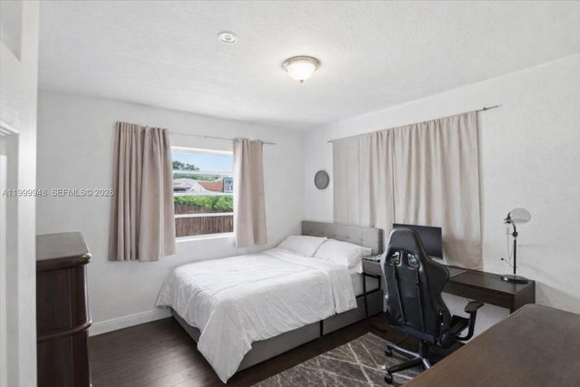 3645 SW 25th Ter, Miami, FL 33133