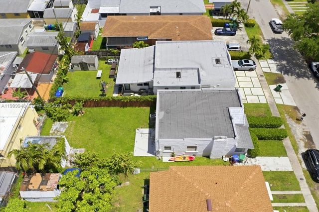 3645 SW 25th Ter, Miami, FL 33133