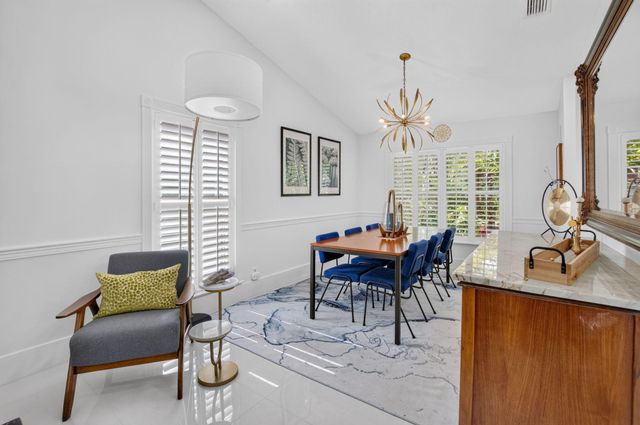 3864 Satin Leaf Court, Delray Beach, FL 33445
