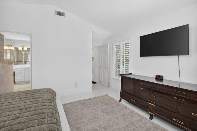 3864 Satin Leaf Court, Delray Beach, FL 33445