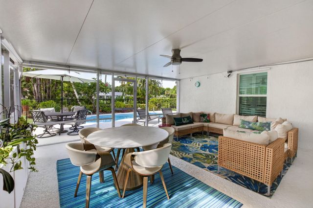 3864 Satin Leaf Court, Delray Beach, FL 33445