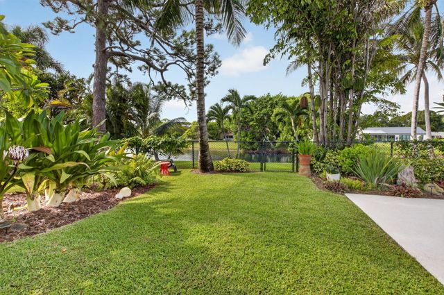 3864 Satin Leaf Court, Delray Beach, FL 33445