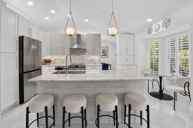 3864 Satin Leaf Court, Delray Beach, FL 33445