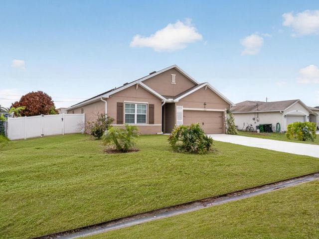 652 SW Sareta Avenue, Port St. Lucie, Port St Lucie, FL 34953