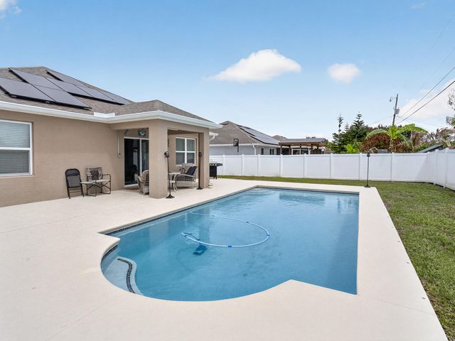 652 SW Sareta Avenue, Port St. Lucie, Port St Lucie, FL 34953