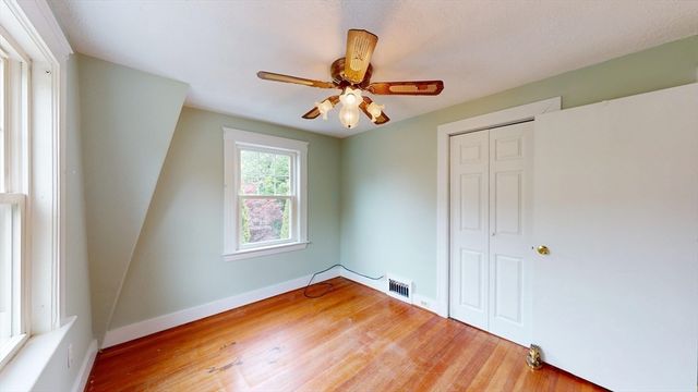 233 Florence Ave, Arlington, MA 02476