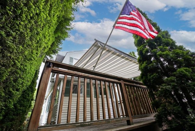 233 Florence Ave, Arlington, MA 02476