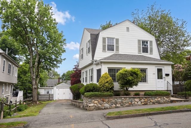233 Florence Ave, Arlington, MA 02476