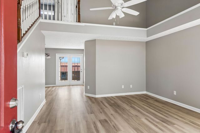 1125 Lakewalk Dr, Antioch, TN 37013