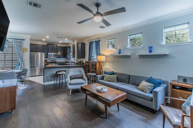8518 Cahill DR 53, Austin, TX 78729