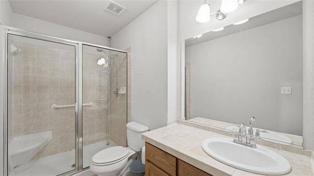 369 Young School House RD, Smithville, TX 78957