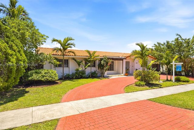 8922 SW 10th Ter, Miami, FL 33174