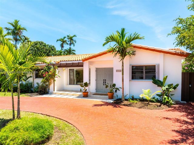 8922 SW 10th Ter, Miami, FL 33174