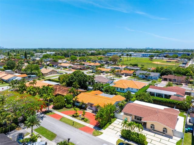 8922 SW 10th Ter, Miami, FL 33174