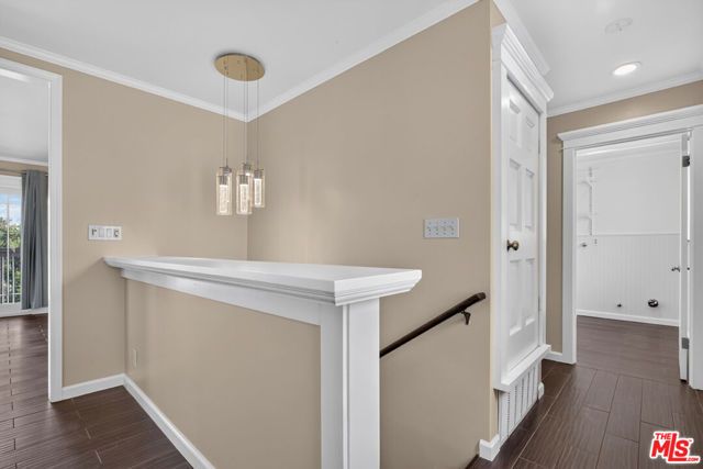 11029 Eldora Avenue, Sunland (los Angeles), CA 91040