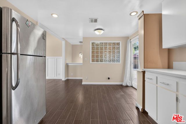 11029 Eldora Avenue, Sunland (los Angeles), CA 91040