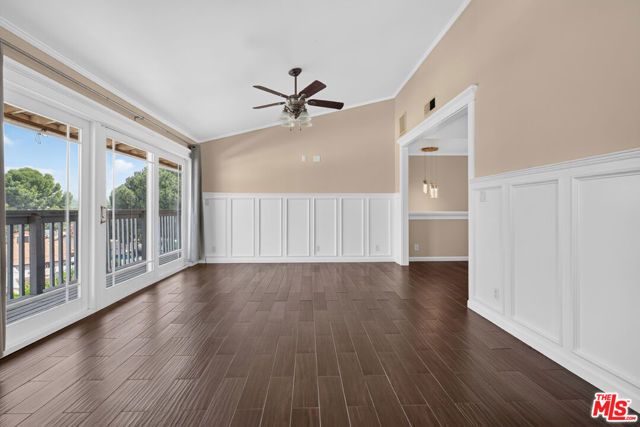 11029 Eldora Avenue, Sunland (los Angeles), CA 91040