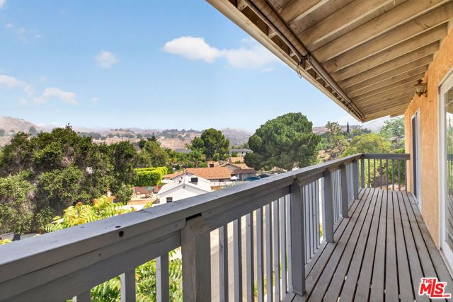 11029 Eldora Avenue, Sunland (los Angeles), CA 91040