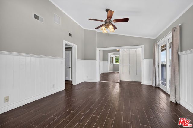 11029 Eldora Avenue, Sunland (los Angeles), CA 91040