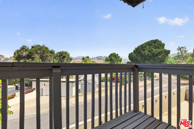 11029 Eldora Avenue, Sunland (los Angeles), CA 91040
