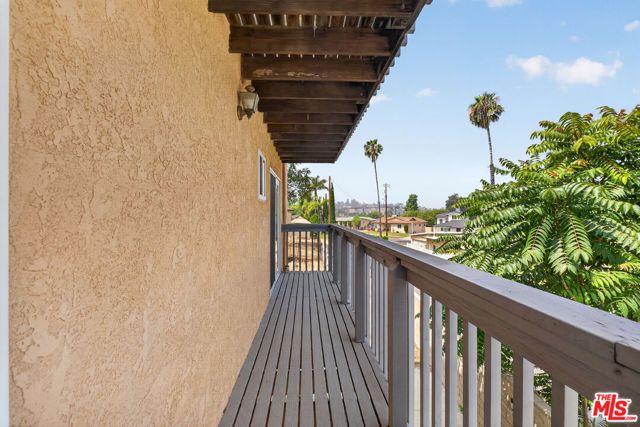 11029 Eldora Avenue, Sunland (los Angeles), CA 91040